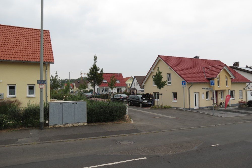 Oswald Neubaugebiet Häuser Straßenansicht