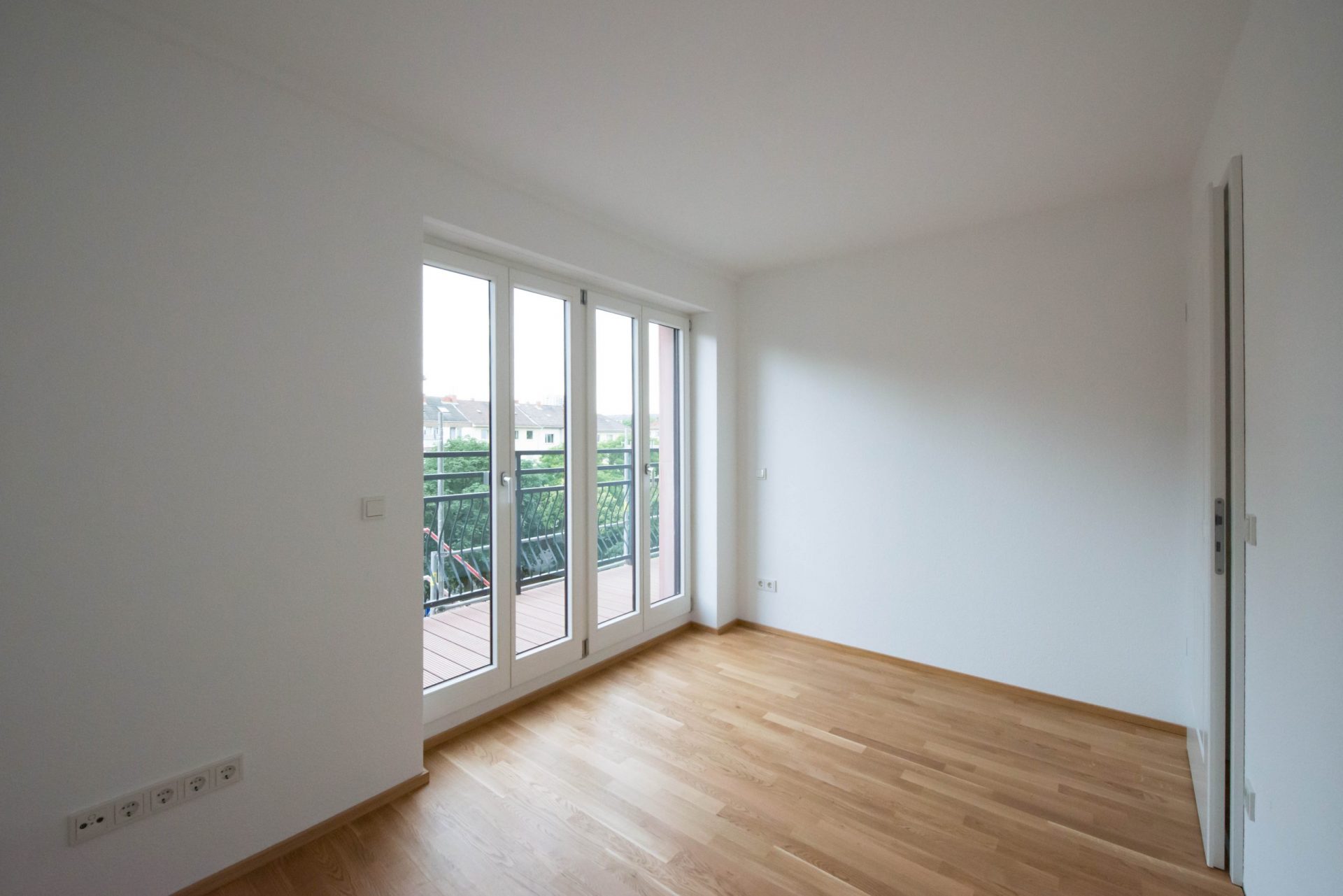 Neckarstrasse 1 Zimmer mit Balkon