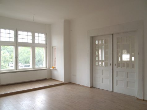 Tolle, großzügige Altbauwohnung mit Balkon, 65385 Rüdesheim am Rhein, Wohnung