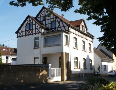 Ehemaliges Winzerhaus mit viel Platz + Scheune (reserviert), 65375 Oestrich-Winkel, Zweifamilienhaus