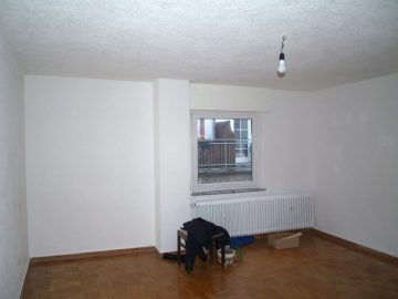 (Verkauft)Gepflegtes Mehrfamilienhaus mit 5 Wohnungen und großer Lagerfläche - Bild3