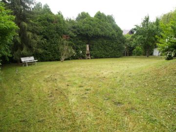 Großzügiges freistehendes Haus mit großem Garten - Bild3