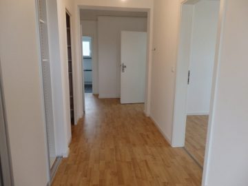 **Großzügige Traumwohnung** Erstbezug nach Komplettsanierung - Bild5