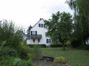 Sehr schönes freistehendes Haus mit tollem großem Garten - Bild2