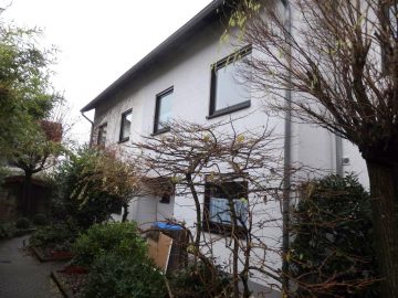 Großzügiges Reihenhaus in schöner Wohnlage - Bild1
