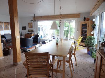Viel Platz in toller Blicklage !!! Freistehendes Haus mit schönem Garten und Schwimmteich - Bild4