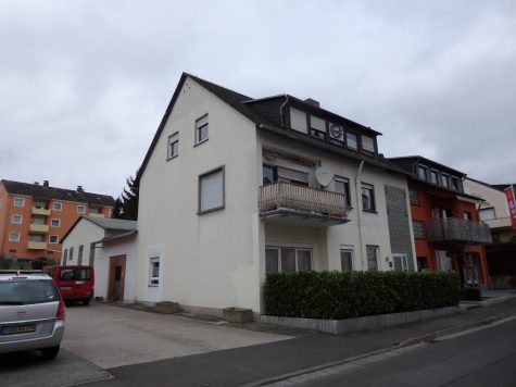 Erstbezug nach Komplettrenovierung – 3 ZKB-Dachgeschoss-Wohnung, 65385 Rüdesheim am Rhein, Wohnung