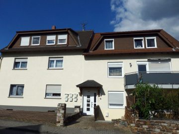 Sehr gepflegtes 7-Parteienhaus mit steigerungsfähiger Rendite - Bild3