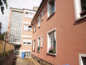 2 große 3-Familienhäuser (Doppelhaus) Top Lage - Bild3