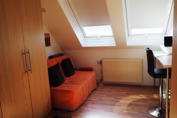 Attraktive, helle Dachgeschosswohnung mit Balkon - Bild5