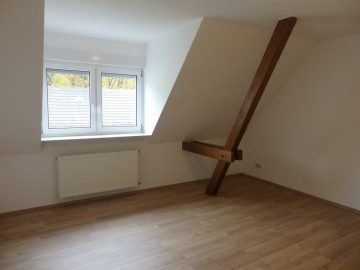 Von Privat: Frisch renovierte, helle 4 ZKB- Wohnung mit gr. Dachterrasse - Bild5