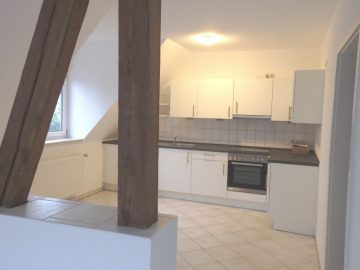 Von Privat: Frisch renovierte, helle 4 ZKB- Wohnung mit gr. Dachterrasse - Bild3