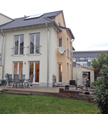 Tolles Haus in Spitzenlage ! Modern - großzügig - hochwertig - Bild2