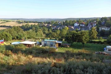 Viel Platz in Blicklage! 1-2 Familienhaus + Baugrundstück - Bild4