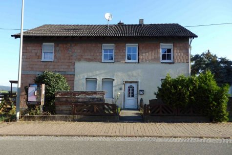 Viel Platz in Blicklage! 1-2 Familienhaus + Baugrundstück, 65385 Rüdesheim am Rhein, Einfamilienhaus