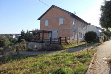 Viel Platz in Blicklage! 1-2 Familienhaus + Baugrundstück - Bild2