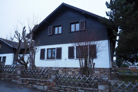 Charmantes Einfamilienhaus mit großem Garten, 65343 Eltville am Rhein, Doppelhaushälfte