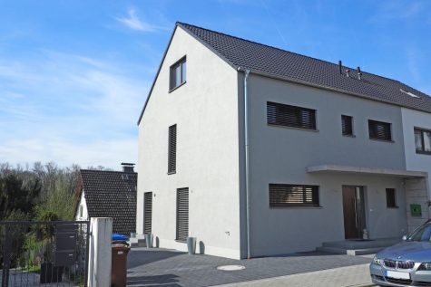 Großes Architektenhaus – praktisch neu !, 65396 Walluf, Doppelhaushälfte