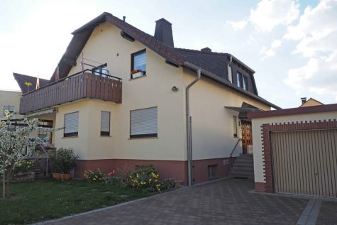 In beliebter Lage ! Großes 1-3 Familienhaus, 65399 Kiedrich, Einfamilienhaus