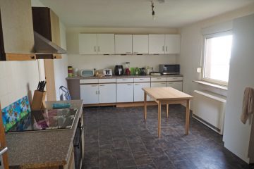Platz ohne Ende! DHH mit 9 Zimmern und großem Garten - Bild4