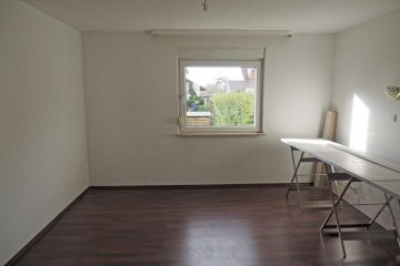 Platz ohne Ende! DHH mit 9 Zimmern und großem Garten - Bild5