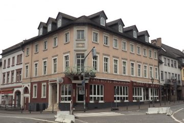Rüdesheim am Rhein in 1-A- Geschäftslage: Stattliches umfangreich modernisiertes 6-Parteienhaus - Bild1