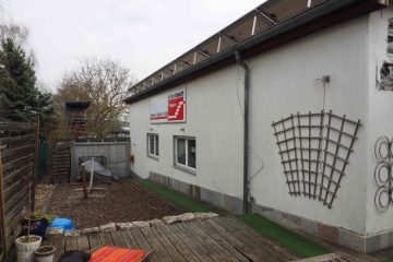 Große Halle mit charmanter Privatwohnung - Bild5