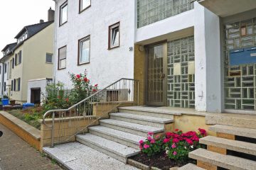 Haus mit 3 großzügigen Wohnungen in ruhiger und beliebter Lage von Geisenheim - Bild2