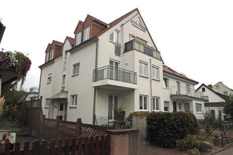 Charmante, gut aufgeteilte Eigentumswohnung mit kleinem, sonnigen Balkon, 55129 Mainz, Wohnung