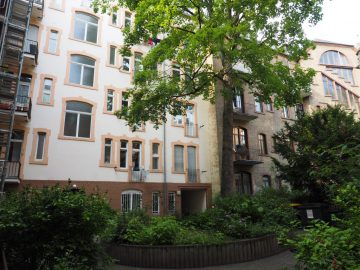 Wiesbaden - im Rheingauviertel für KapitalanlegerSchön und ruhig gelegene Altbauwohnung - Bild1