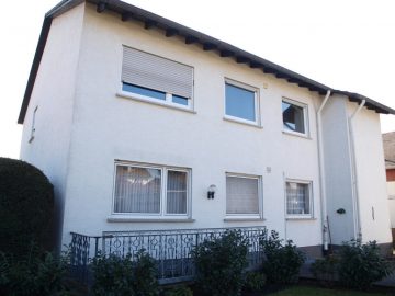 Feistehendes Haus mit 2 großen Wohnungen in schöner Wohnlage - Bild2