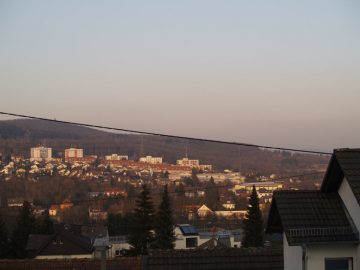 **Gut und günstig in Niedernhausen-Königshofen** Charmante Altbauwohnung in 3-Parteienhaus - Bild3