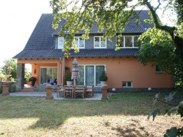 Exklusive großzügige Villa im Mittleren Rheingau - Bild2