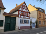 Perfekte Alternative zu einer Eigentumswohnung: Hübsches Einfamilienhaus + weitere Wohnung - Bild2
