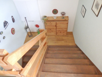 Viel Platz in charmantem Haus mit großem Garten - Bild4