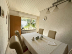 Großer massiv gebauter Flachdach-Bungalow mit Terrasse und schönem Garten - Bild5