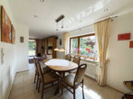 Freistehendes Einfamilienhaus mit Terrasse auf großem Grundstück - Bild5