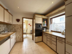 Freistehendes Einfamilienhaus mit Terrasse auf großem Grundstück - Bild7
