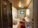 Freistehendes Einfamilienhaus mit Terrasse auf großem Grundstück - Bild10