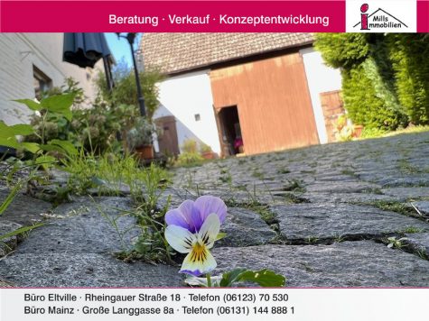 **Fast zum reinen Bodenrichtwertpreis** 2 Häuser in Wiesbaden mit Nebenhaus, Hof, große Scheune und kleinem Garten, 65207 Wiesbaden, Einfamilienhaus