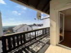 Sanierungsbedürftiges Einfamilienhaus mit Balkon und Garten in ruhiger Lage von Essenheim - Bild3