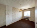 Sanierungsbedürftiges Einfamilienhaus mit Balkon und Garten in ruhiger Lage von Essenheim - Bild10