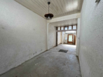 Sanierungsbedürftiges Einfamilienhaus mit Balkon und Garten in ruhiger Lage von Essenheim - Bild15