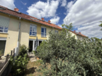 Moderne, neuwertige Eigentumswohnung mit Terrasse und kleinem Garten im Reihenhausstil - Bild3