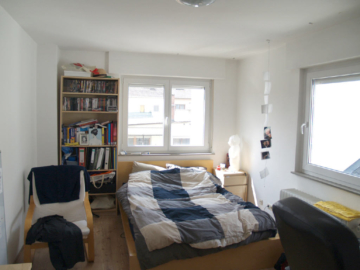 Schöne größzügige WG-Geeignete 4 ZKB-Wohnung - Bild5
