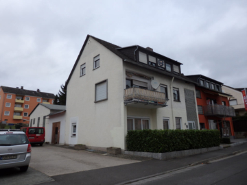 Erstbezug nach Komplettrenovierung - 3 ZKB-Dachgeschoss-Wohnung - Bild1