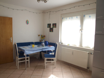 (Verkauft!) Angenehme Wohnlage in Hattenheim: Freistehendes Haus mit kl. Garten - Bild5