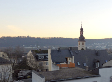 Viel Platz in charmantem Haus mit Einliegerwohnung - Bild4