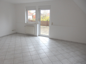 Von Privat: Frisch renovierte, helle 4 ZKB- Wohnung mit gr. Dachterrasse - Bild2