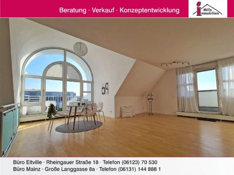 Atemberaubende Maisonettewohnung mit Penthouse-Charakter in zentraler Lage, 65185 Wiesbaden, Maisonettewohnung